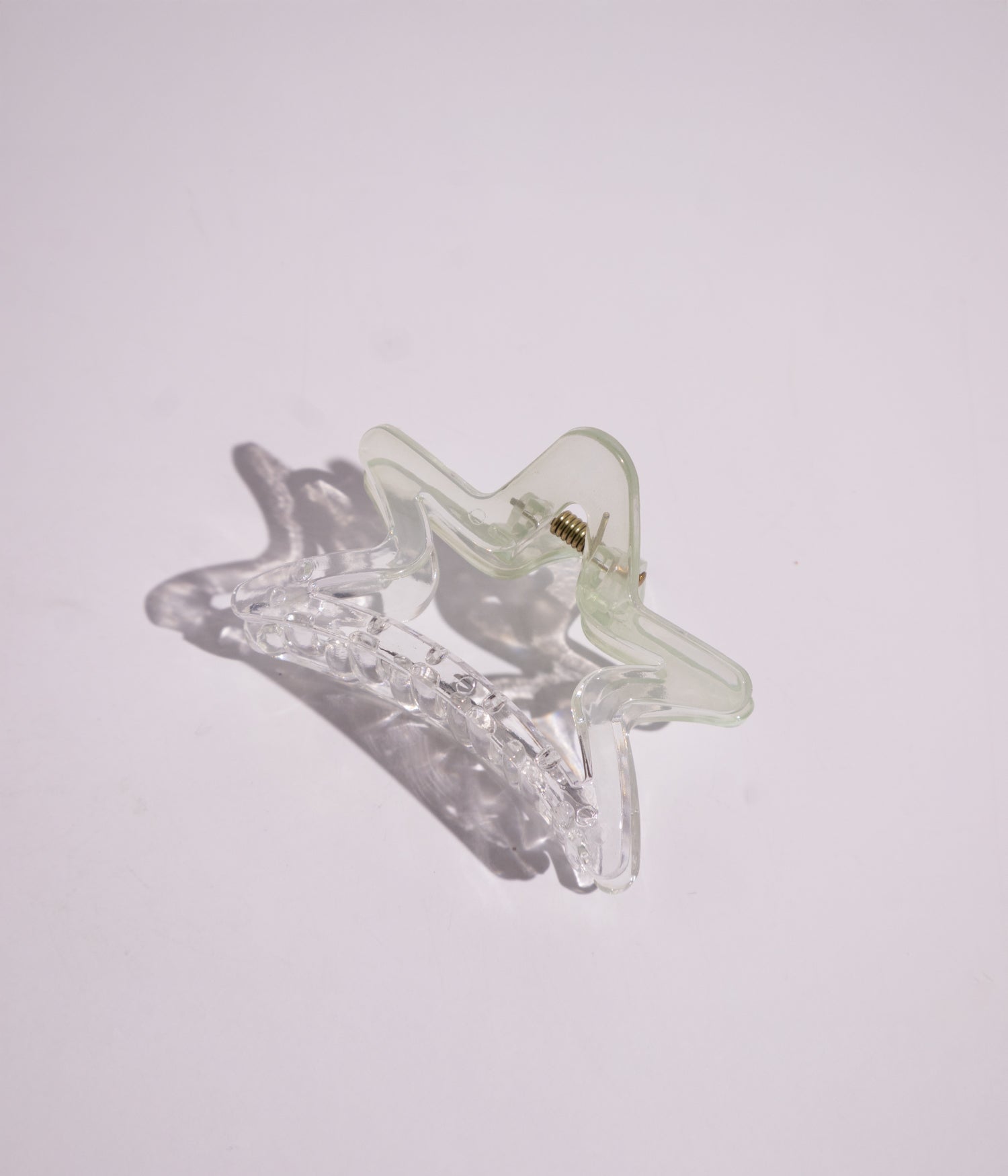 Star-shaped hair clip