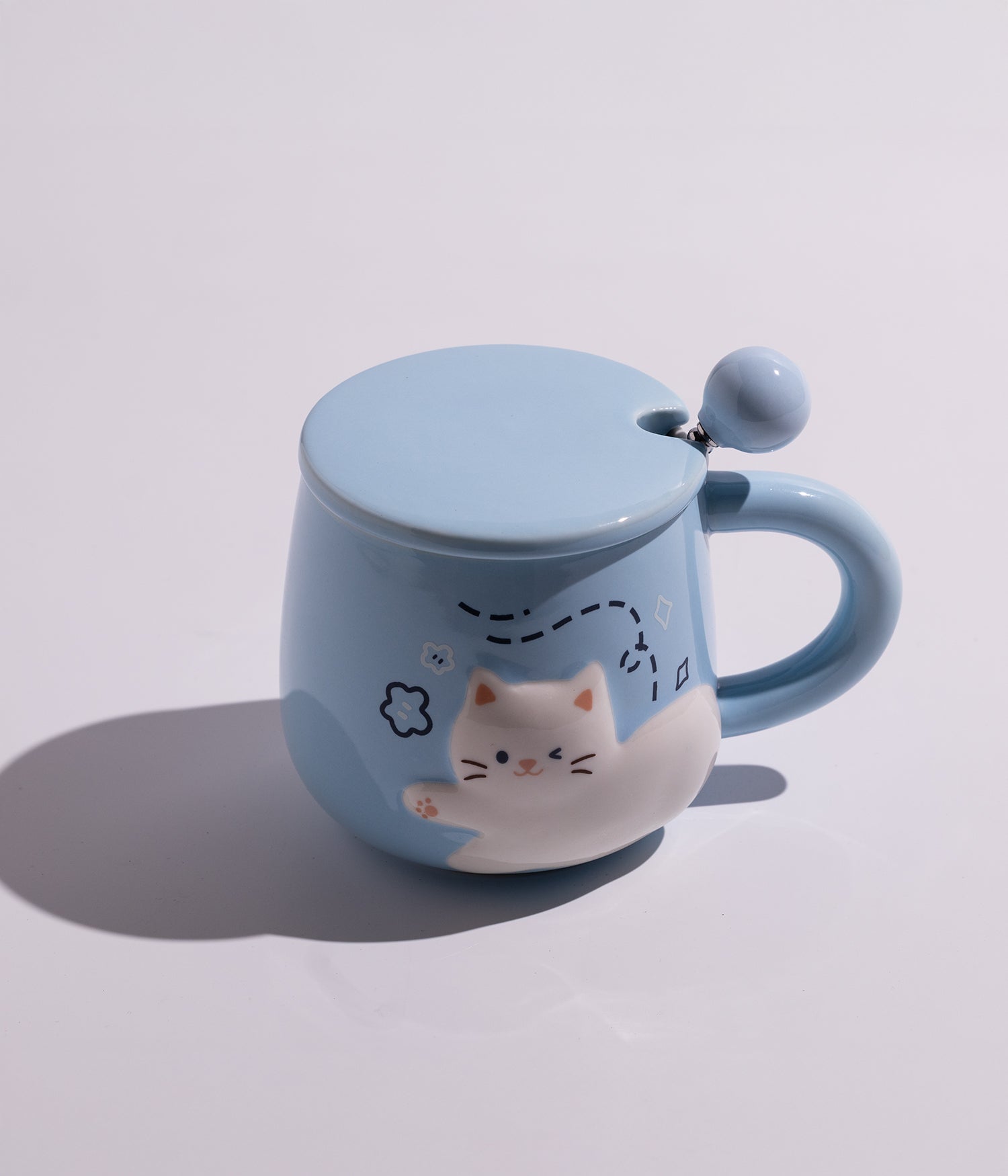 كوب سيراميك برسمة قطة مرحة مع غطاء وملعقة