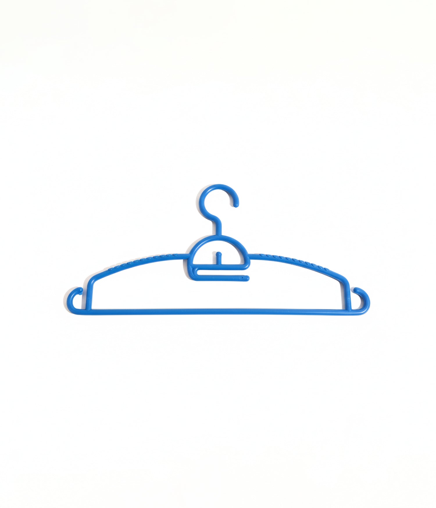 علاقات ملابس بلاستيك 6 قطع متينة وسهلة الاستخدام