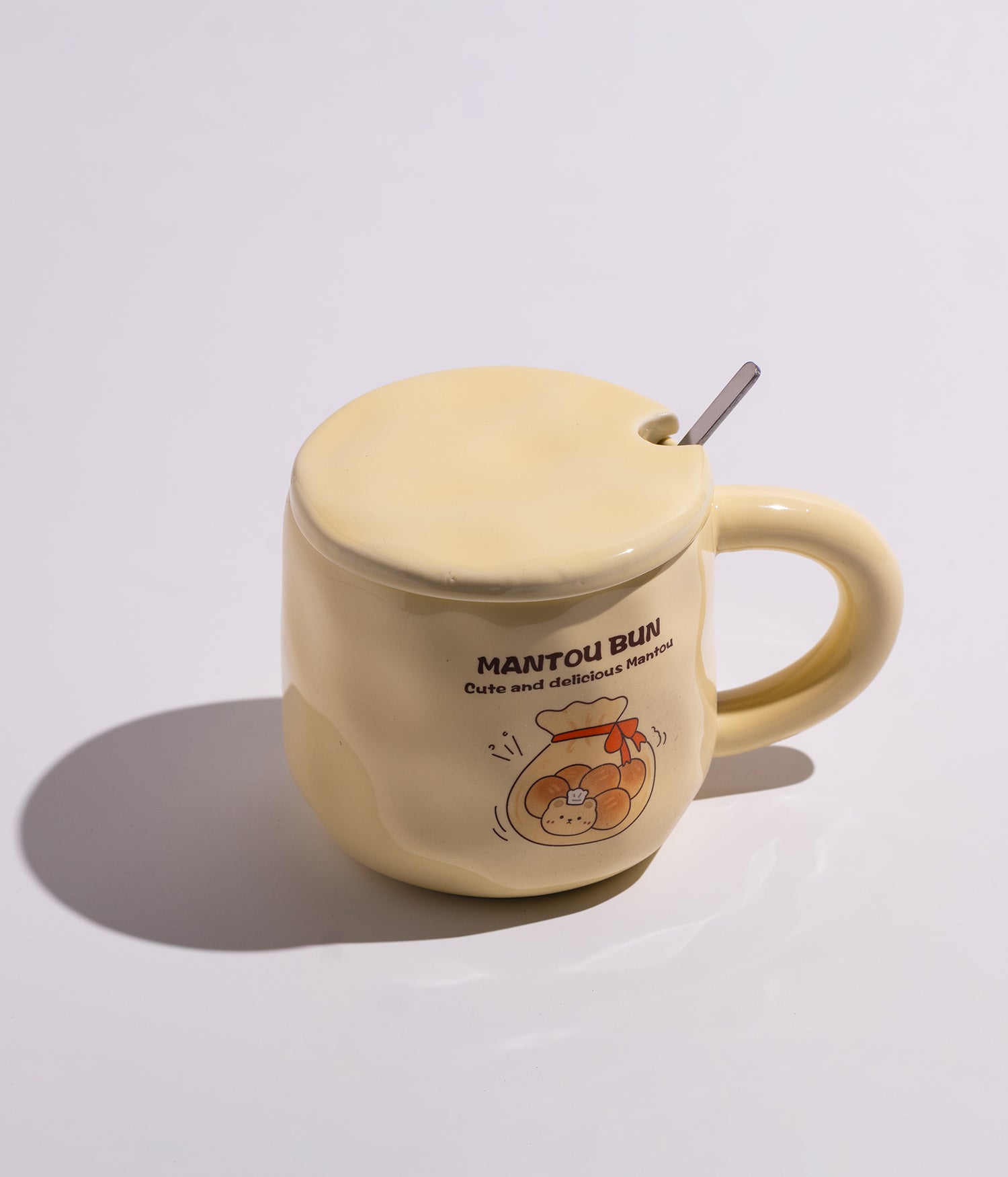 كوب قهوة سيراميك بتصميم قطع خبز مع غطاء وملعقة