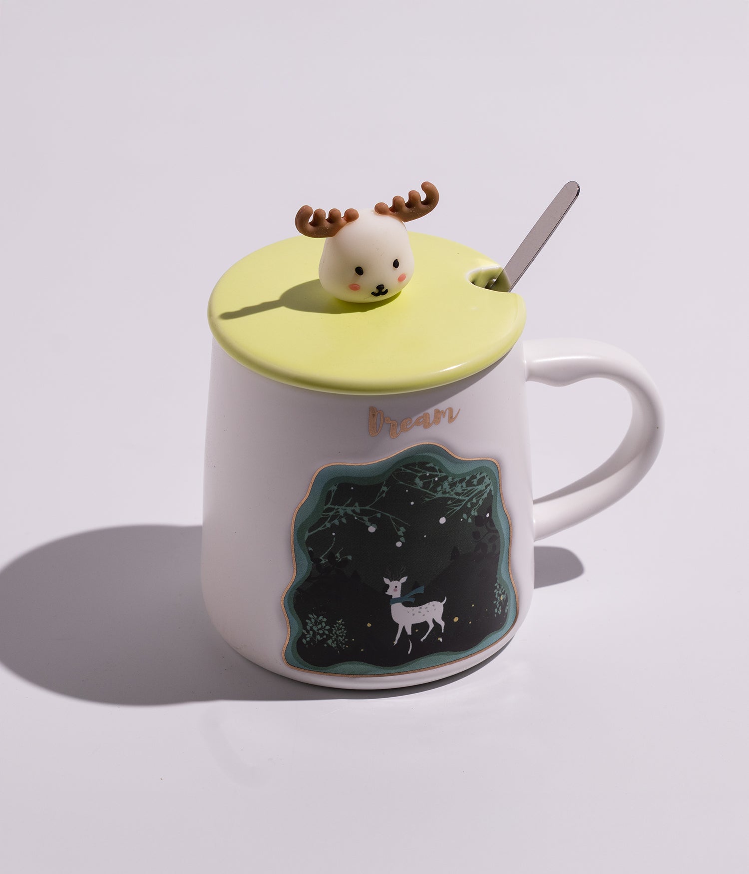 كوب قهوة سيراميك بتصميم مجسم حيوانات الغابة على الغطاء مع ملعقة