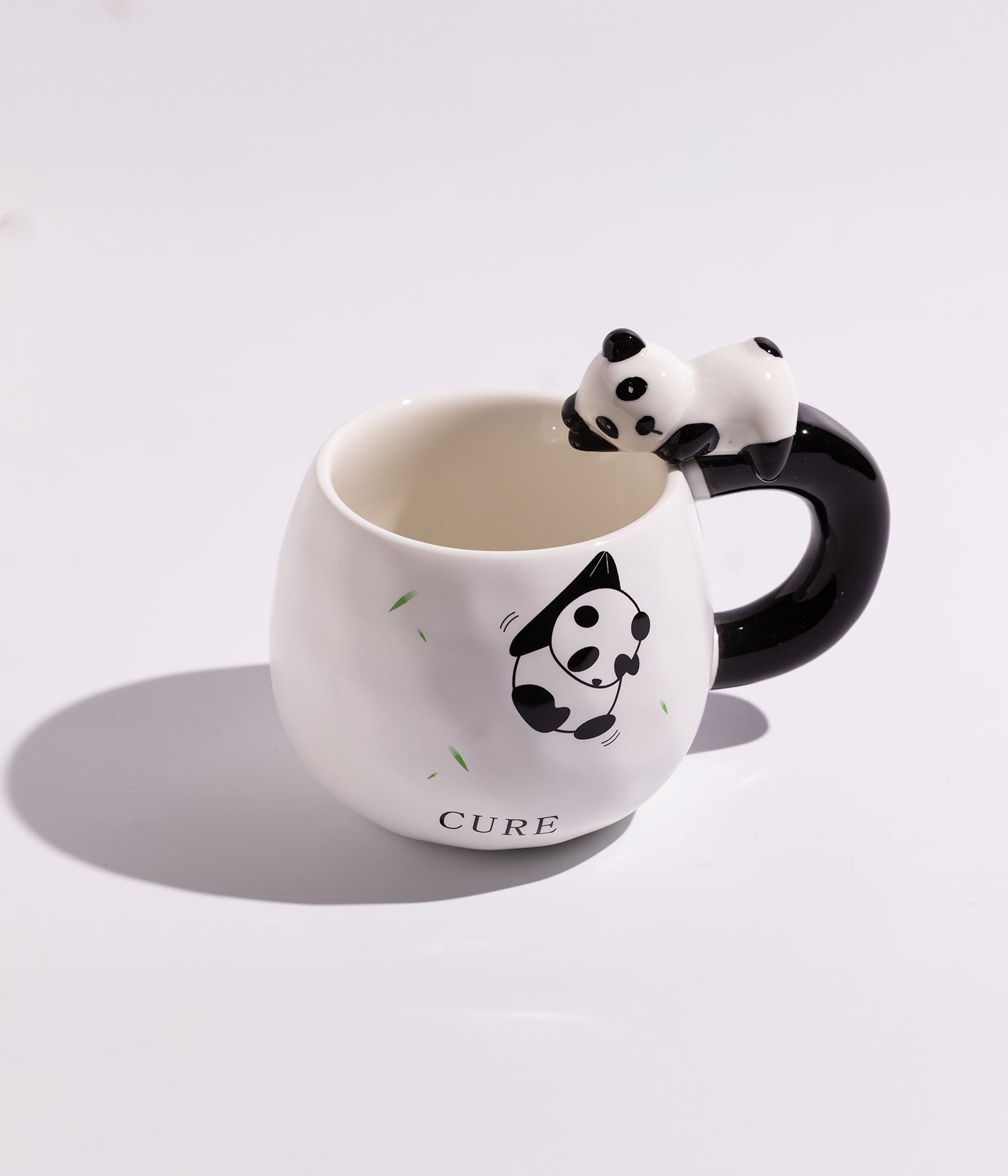 كوب قهوة سيراميك بتصميم مجسم باندا على المقبض