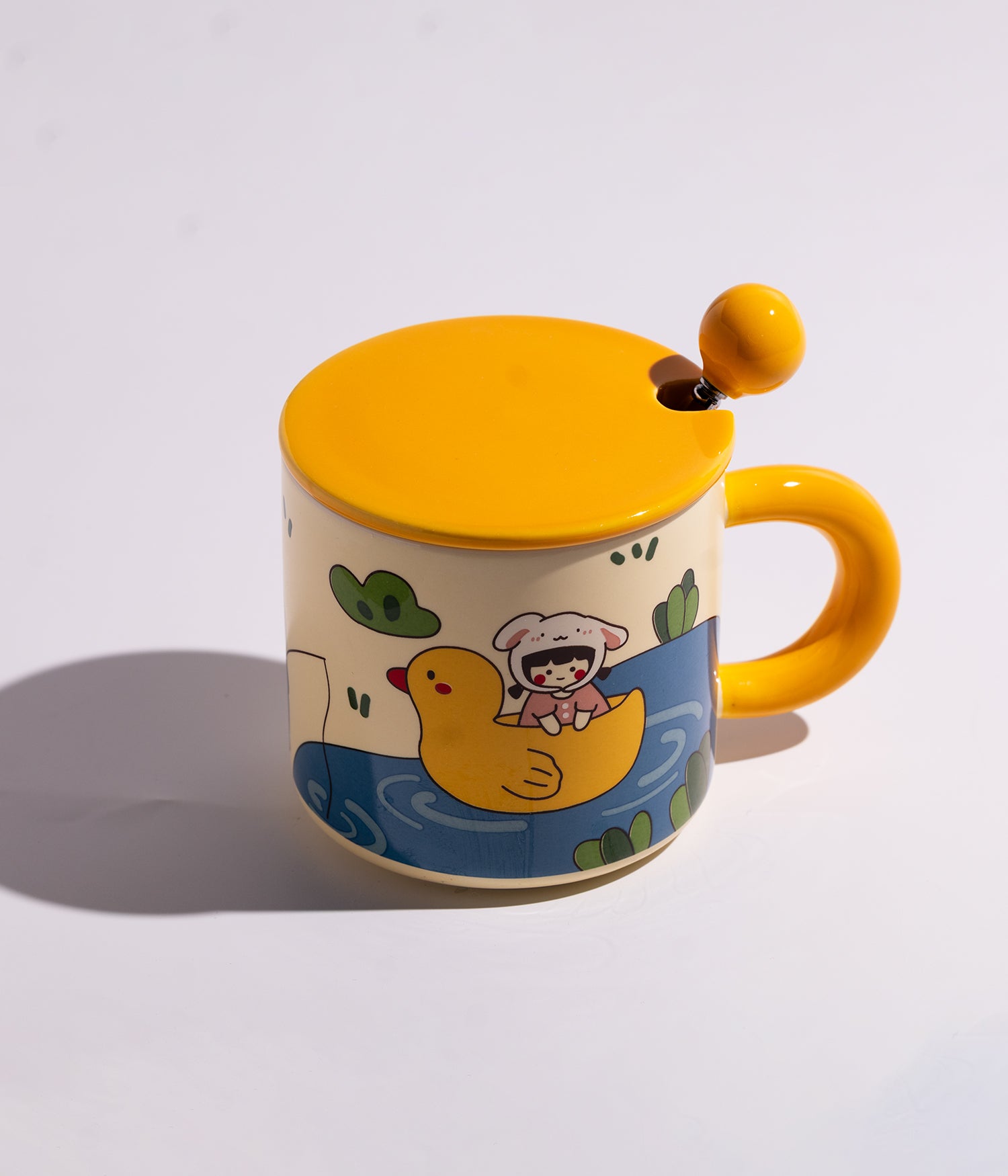 كوب سيراميك بتصميم شخصيات في الغابة مع غطاء وملعقة