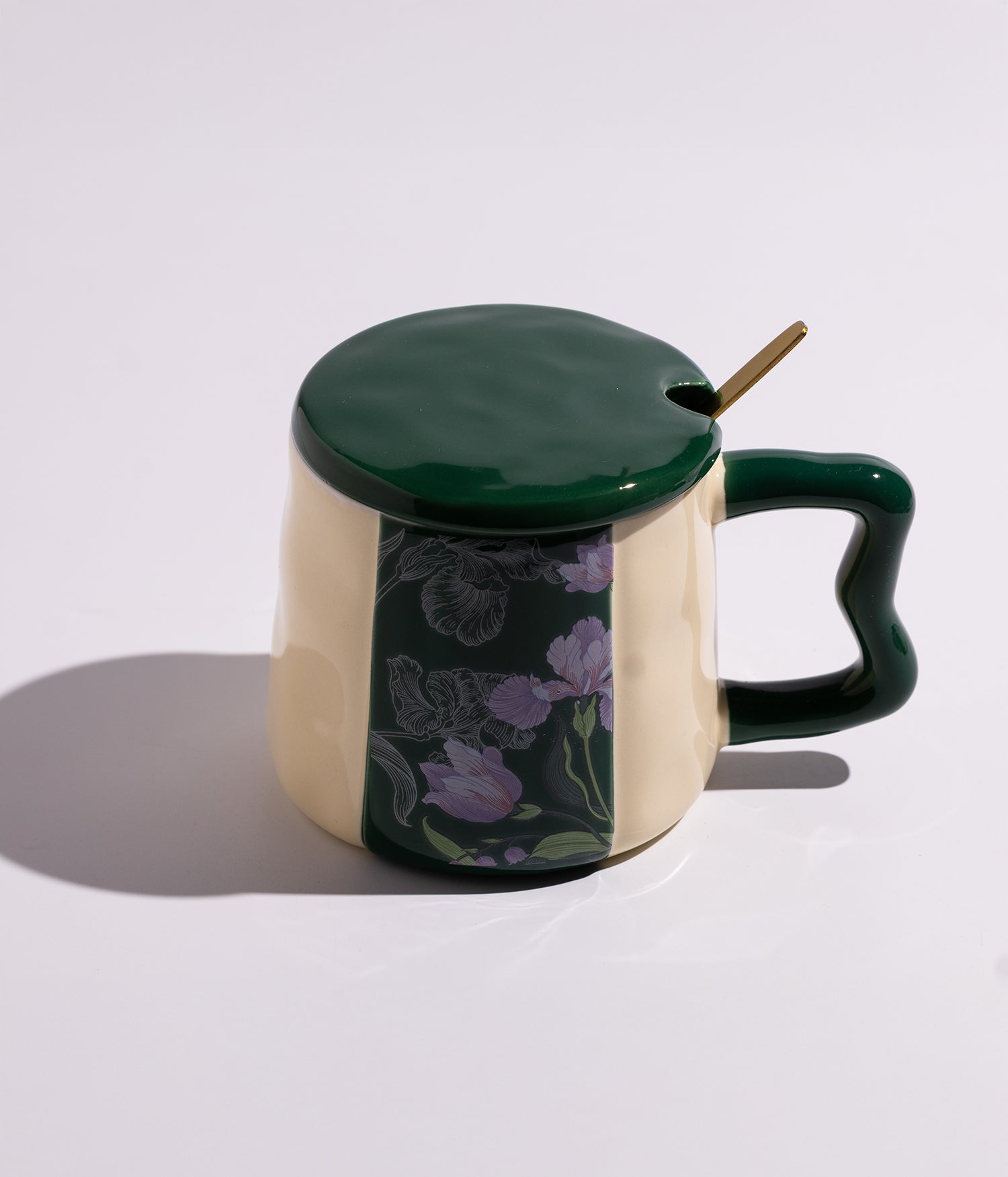 كوب سيراميك بتصميم ورود ملونة بغطاء وملعقة