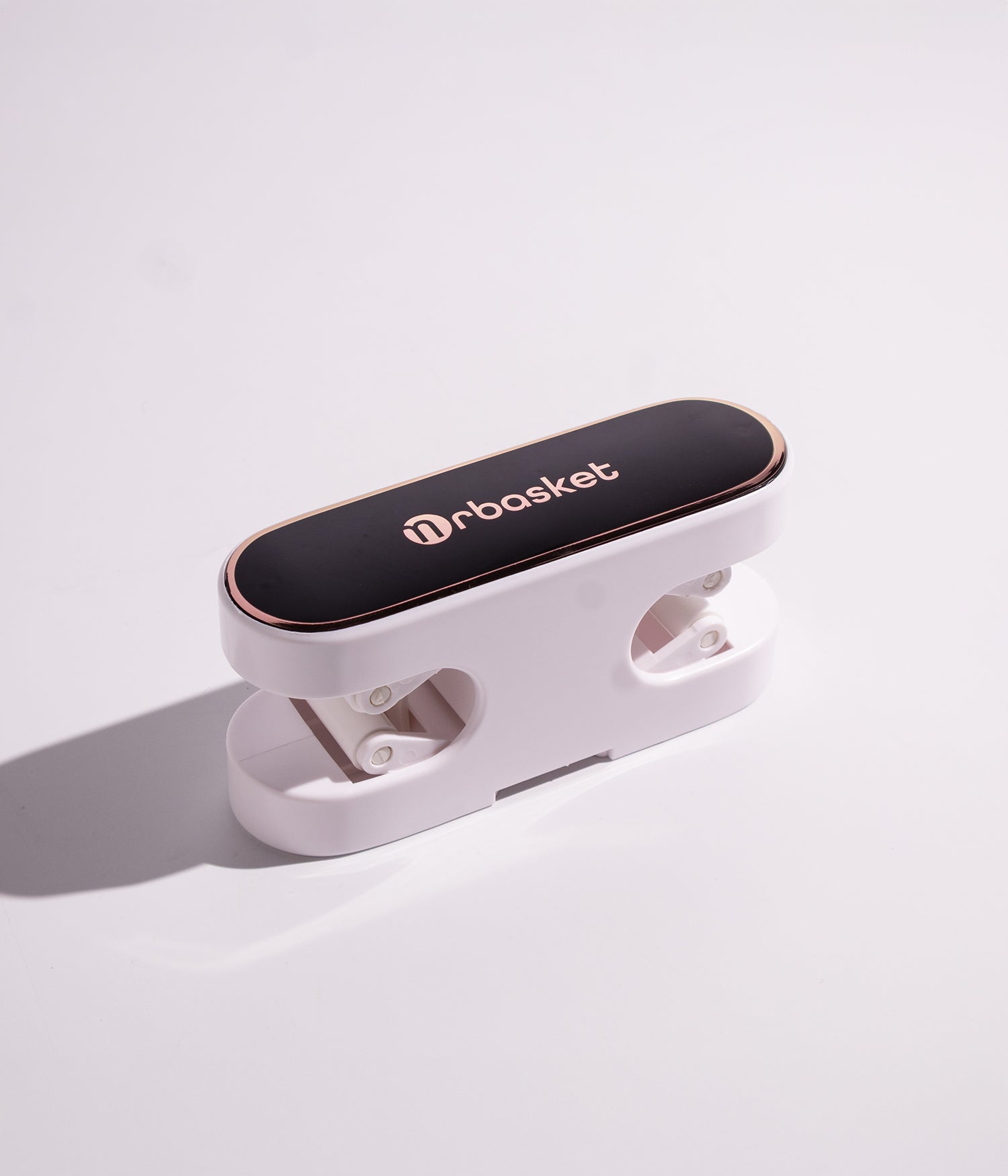 مرباسكيت حامل و منظم ممسحة ومكنسة يثبت على الحائط