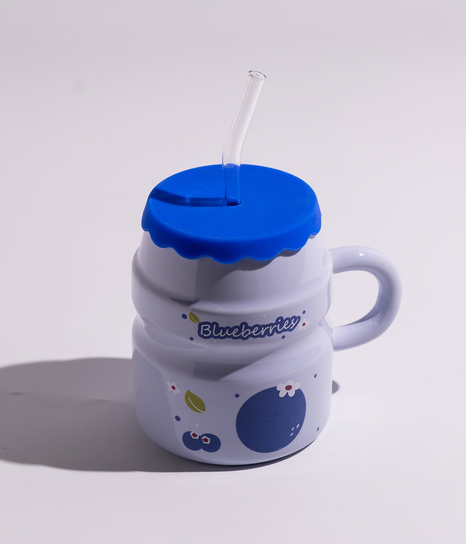 كوب سيراميك بتصميم فواكه مع غطاء ومزاز لسهولة الشرب لون أزرق