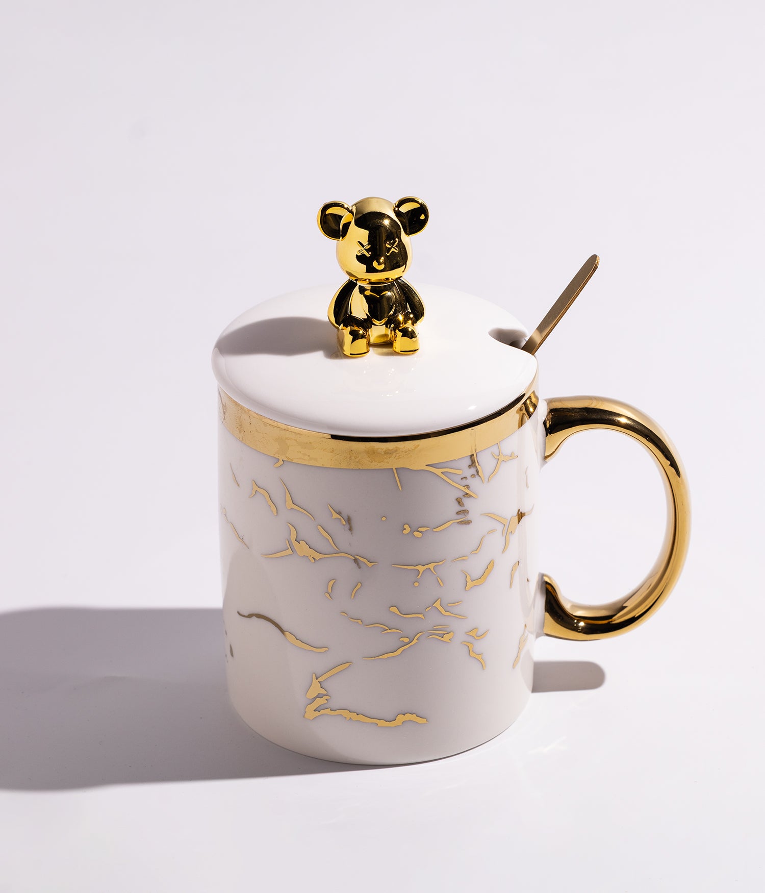كوب سيراميك بمجسم دب ميتاليك على الغطاء وملعقة