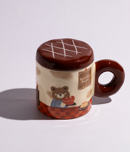 كوب سيراميك برسمة الدب الخباز مع غطاء بني لحفظ الحرارة