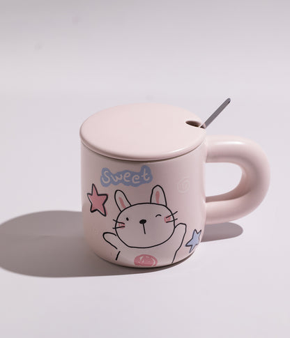 كوب سيراميك برسمة حيوانات الغابة مزوّد بغطاء وملعقة