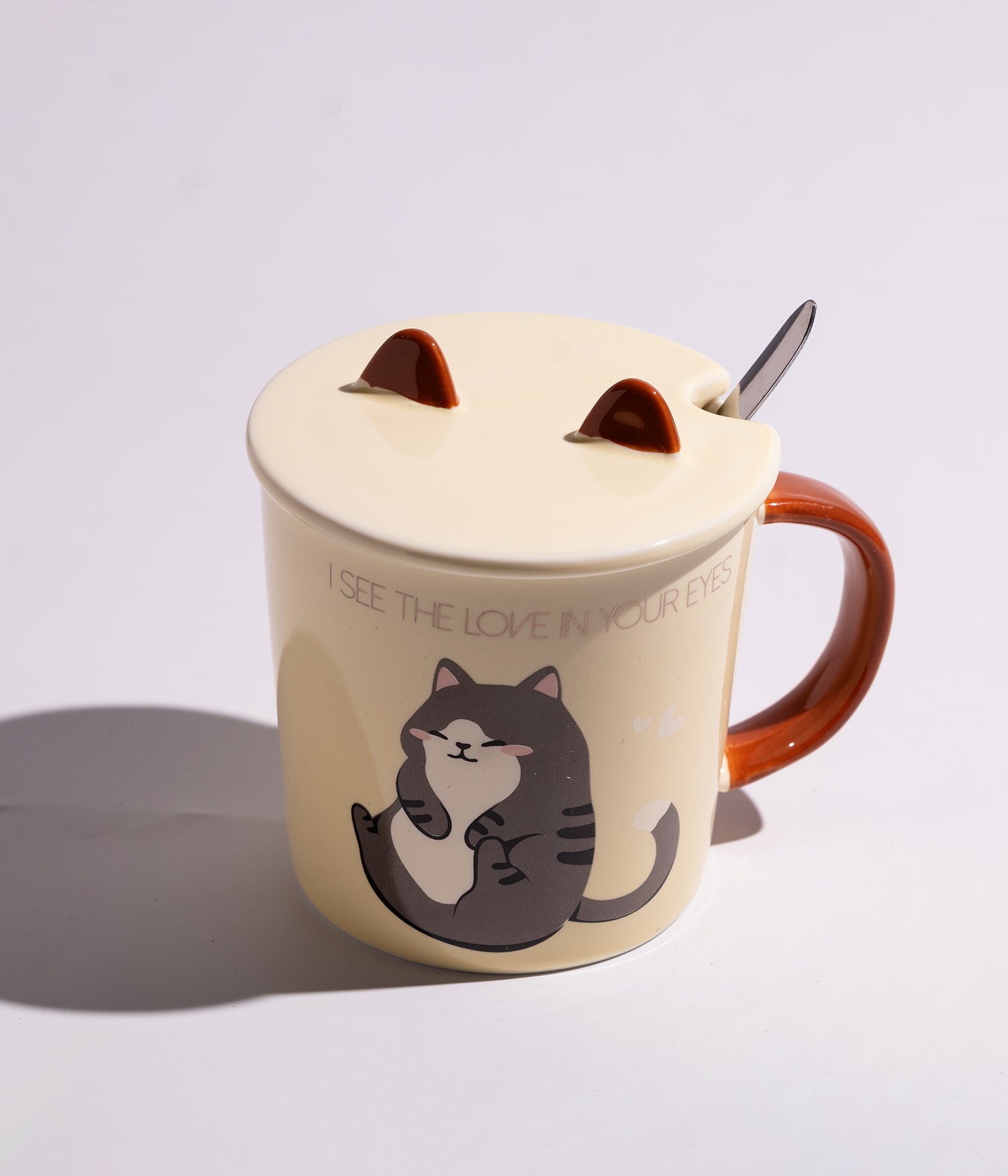 كوب سيراميك بتصميم القطة المرحة مع اغطاء بأذنين وملعقة