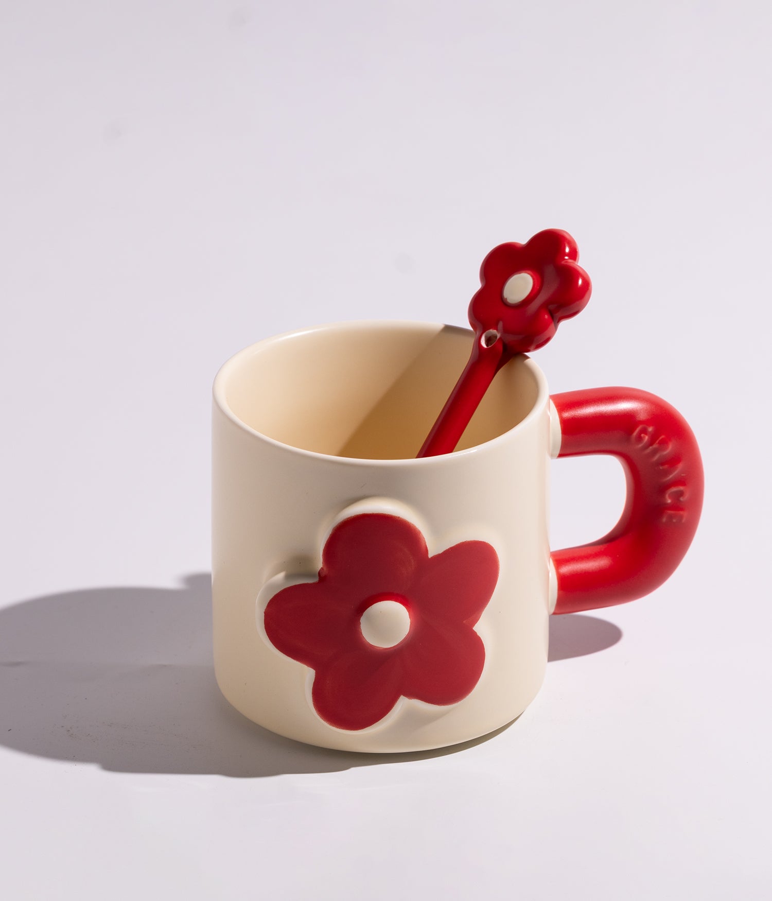 كوب سيراميك بتصميم وردة ملونة مع ملعقة