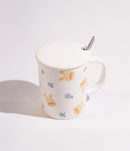 كوب سيراميك مزين بحيوانات الغابة مع غطاء وملعقة