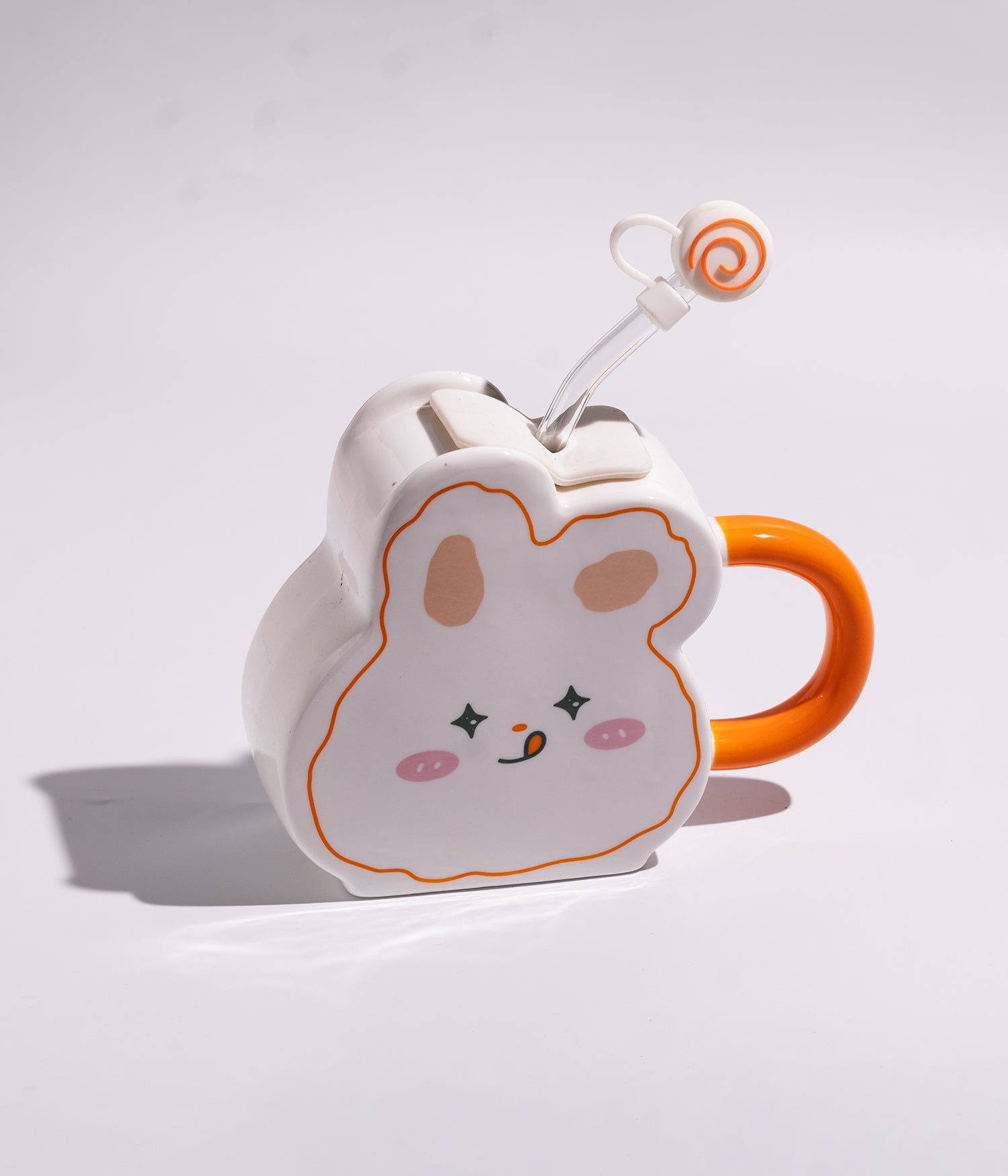 كوب قهوة سيراميك بتصميم وجه الارنب ومزاز لسهولة الشرب