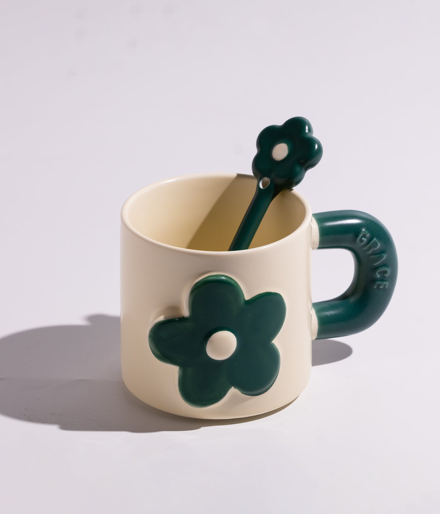 كوب سيراميك بتصميم وردة ملونة مع ملعقة