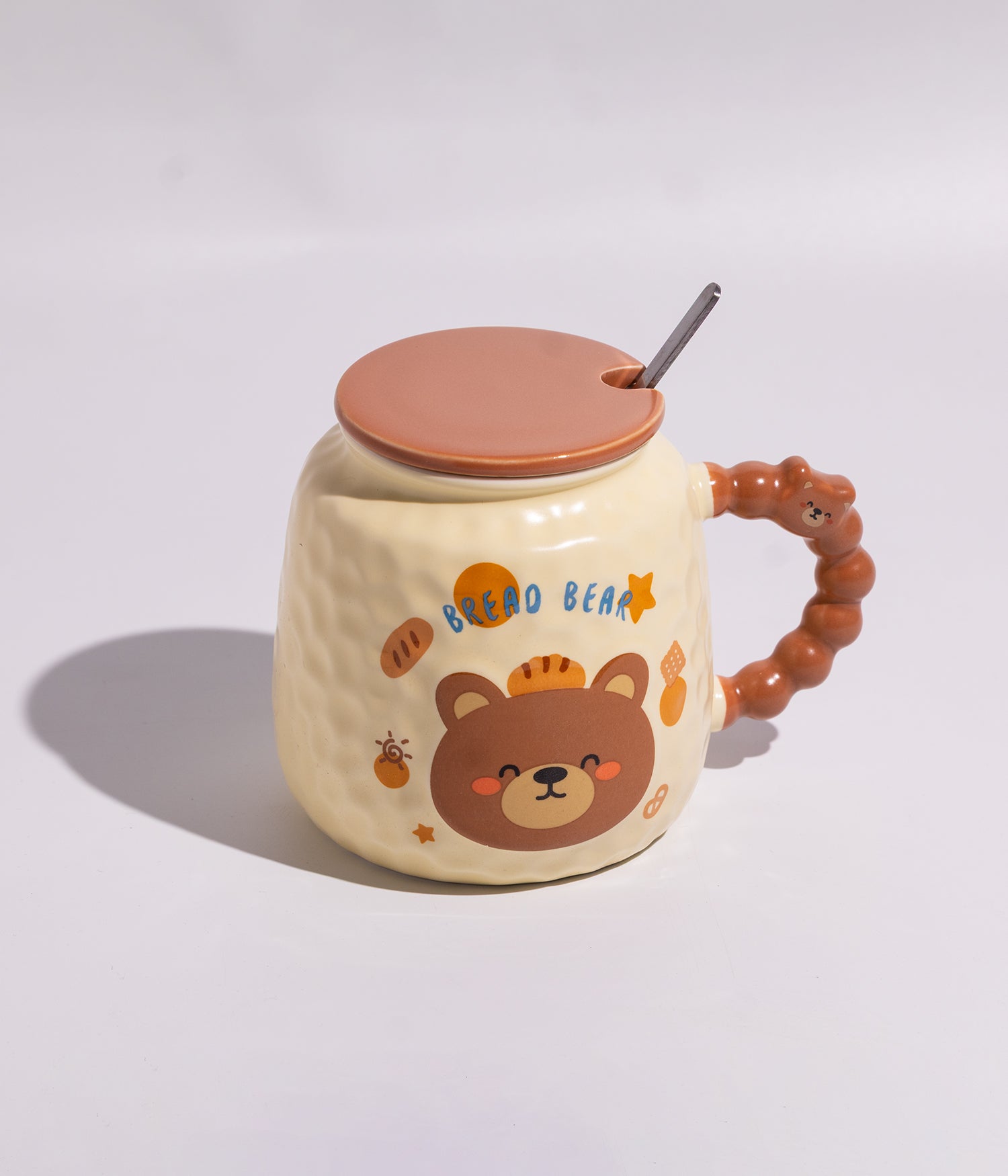 كوب قهوة سيراميك برسمة الدب والخبز مع ملعقة وغطاء