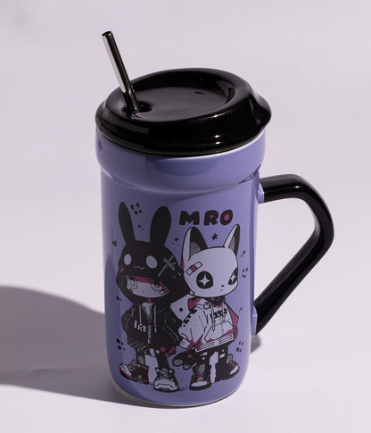 كوب سيراميك برسمة أرنبين مزوّد بغطاء ومزاز معدني عملي