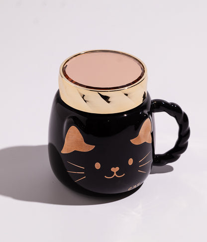 كوب سيراميك بتصميم وجه القطة الذهبية مع غطاء ذهبي محكم الاغلاق