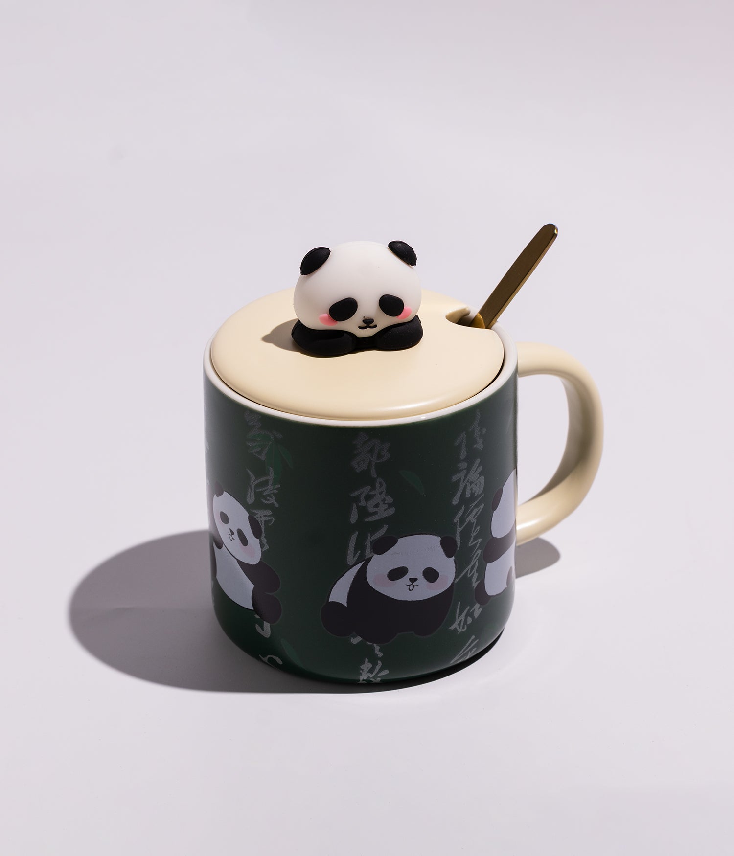 كوب سيراميك برسومات باندا في الغابة مع غطاء وملعقة