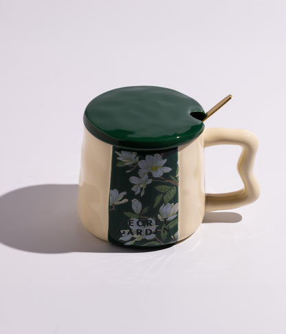 كوب سيراميك بتصميم ورود ملونة بغطاء وملعقة