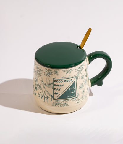 كوب سيراميك بتصميم ورود خضراء مع غطاء وملعقة ذهبية