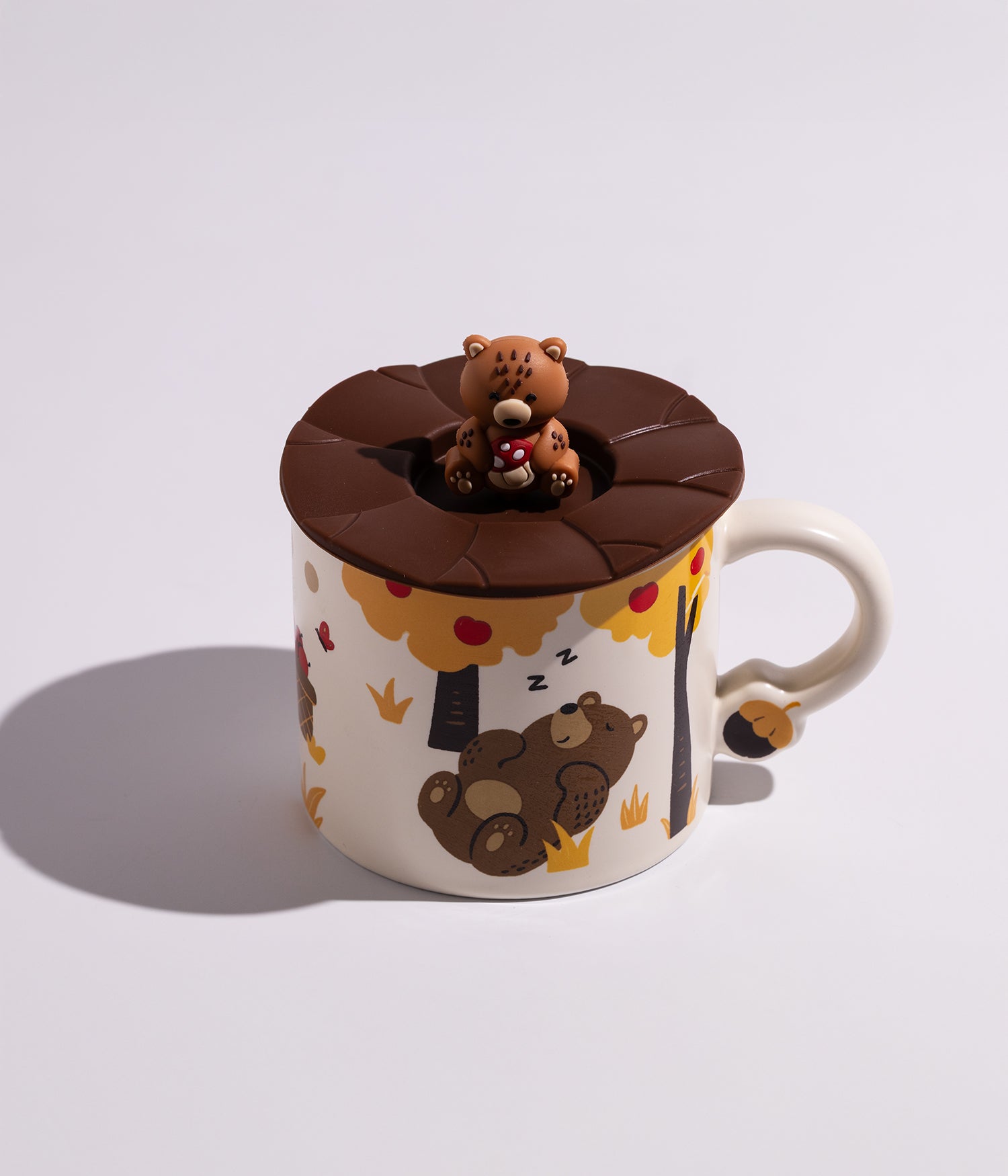 كوب سيراميك بتصميم دب في الغابة مع غطاء