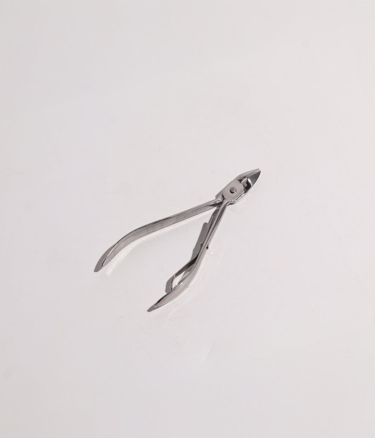 Nail clipper for dead skin removal