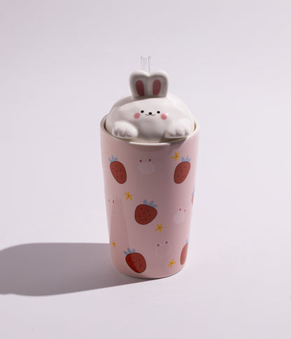 كوب سيراميك بتصميم فواكه مع غطاء بمجسم أرنب ومزاز