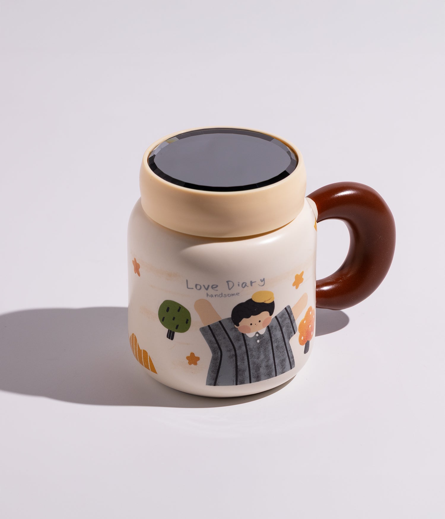 كوب سيراميك بتصميم شخصيات مختلفة مع غطاء محكم الاغلاق