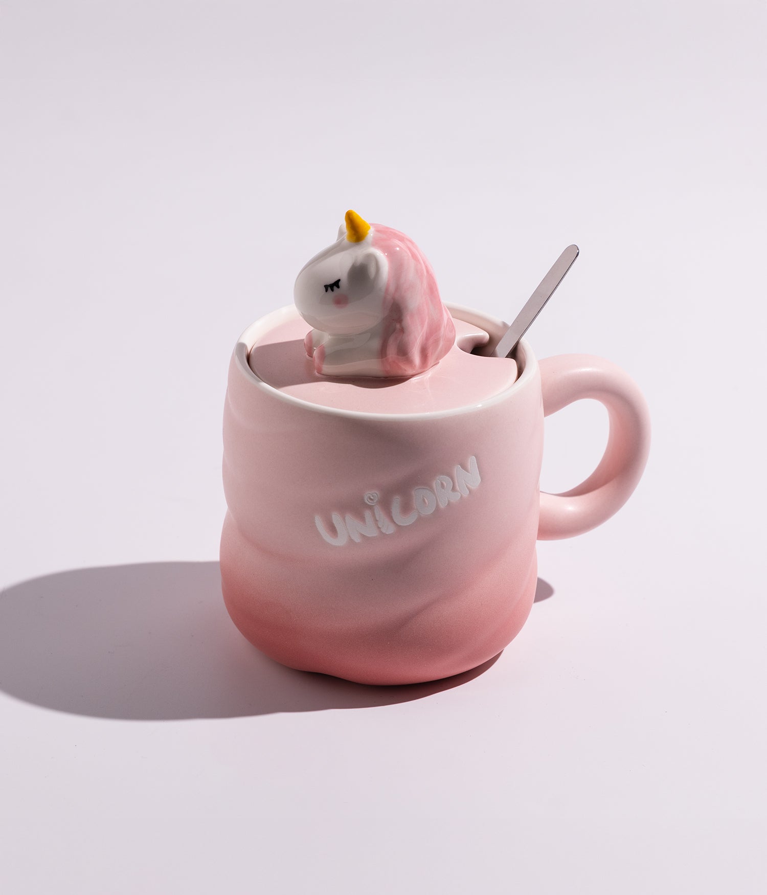 كوب قهوة سيراميك بتصميم مجسم يونيكورن على الغطاء مع ملعقة