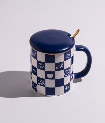 كوب قهوة سيراميك بتصميم مربعات مع غطاء وملعقة