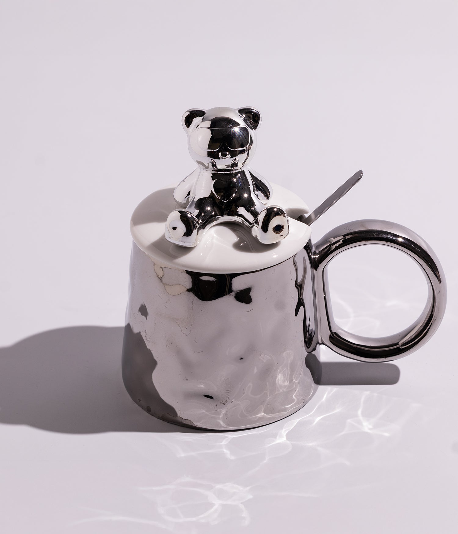 كوب سيراميك بمجسم دب ميتاليك على الغطاء مع ملعقة