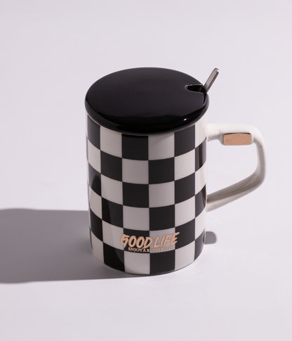 كوب سيراميك بأشكال هندسية مختلفة مع غطاء وملعقة