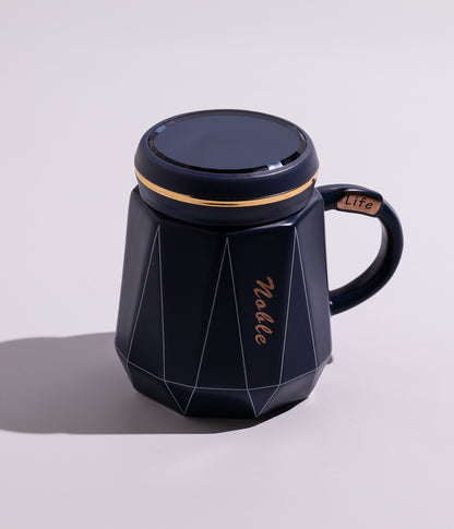 كوب قهوة سيراميك بتصميم هندسي مع غطاء محكم الاغلاق