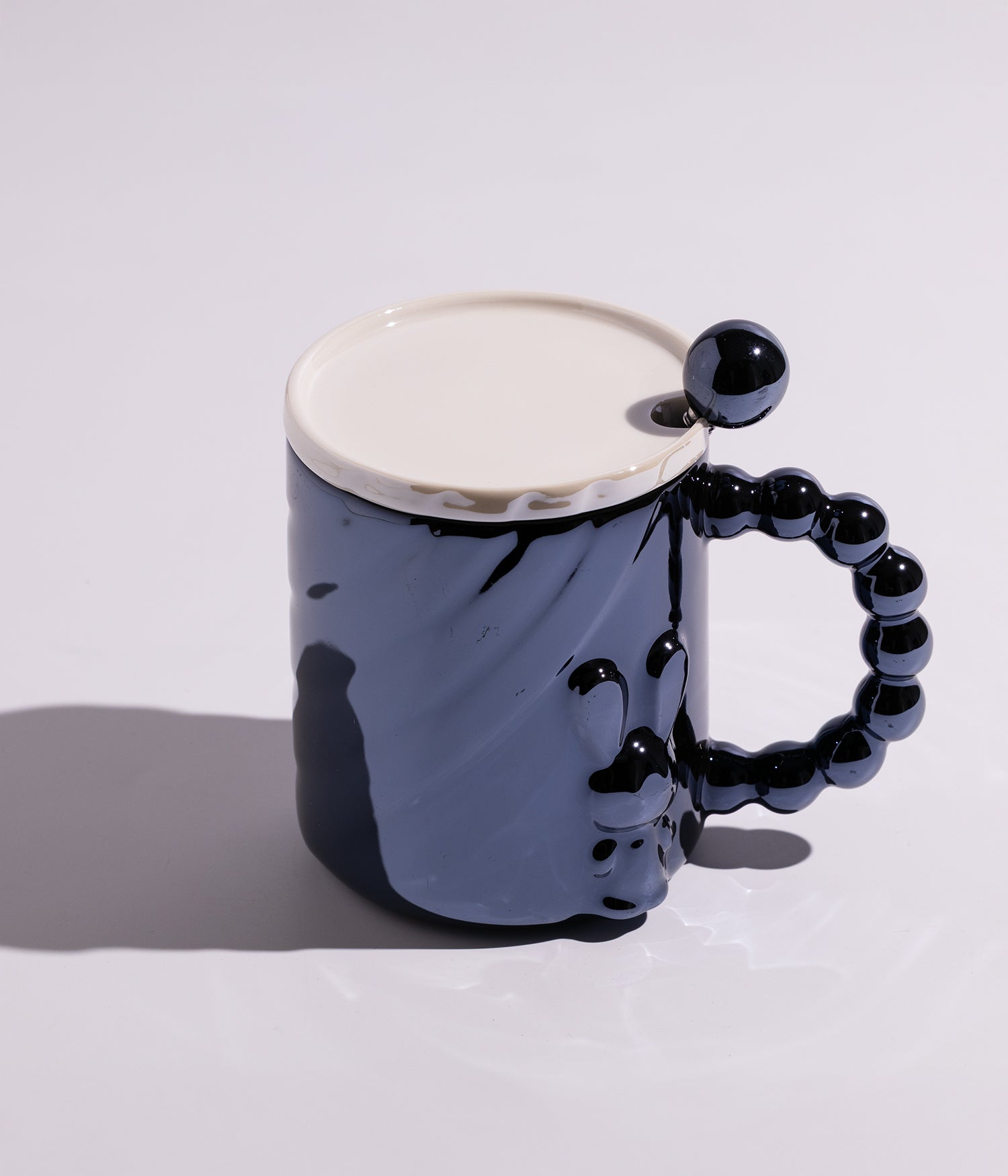 كوب سيراميك بتصميم أرنب مع مقبض لؤلؤي وبغطاء وملعقة