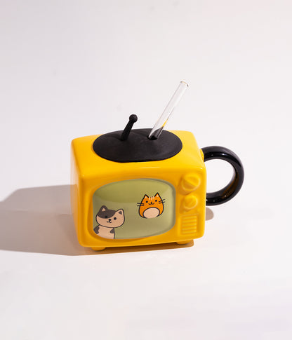 كوب سيراميك بتصميم تلفزيون عليه قطط مع مزاز وغطاء لحفظ الحرارة