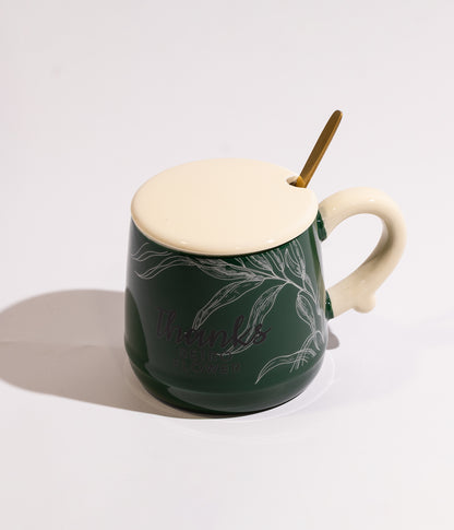 كوب سيراميك بتصميم ورود خضراء مع غطاء وملعقة ذهبية