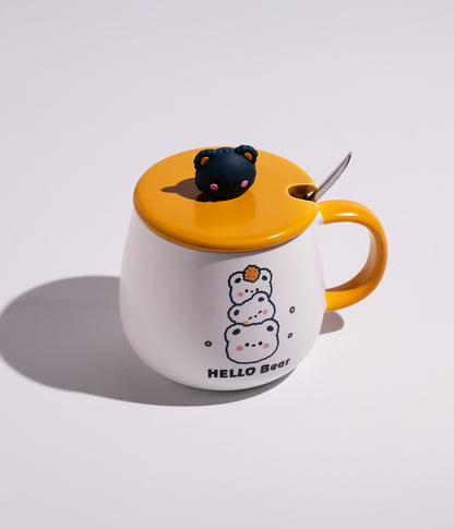 كوب قهوة من السراميك برسمة ومجسم دب على الغطاء