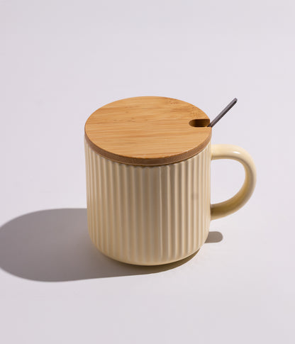 كوب سيراميك بتصميم خطوط مع غطاء خشب وملعقة