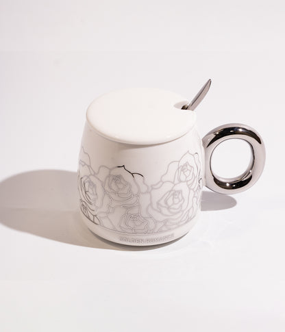 كوب سيراميك بتصميم خطوط على شكل زهور مع غطاء وملعقة