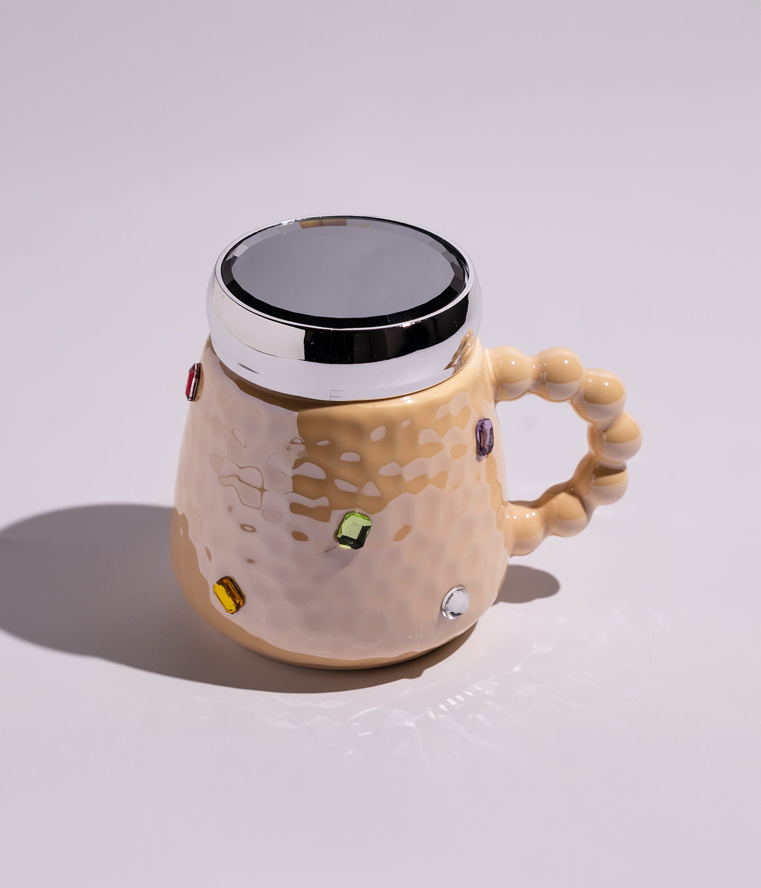 كوب سيراميك بتصميم أنيق مع غطاء محكم الاغلاق