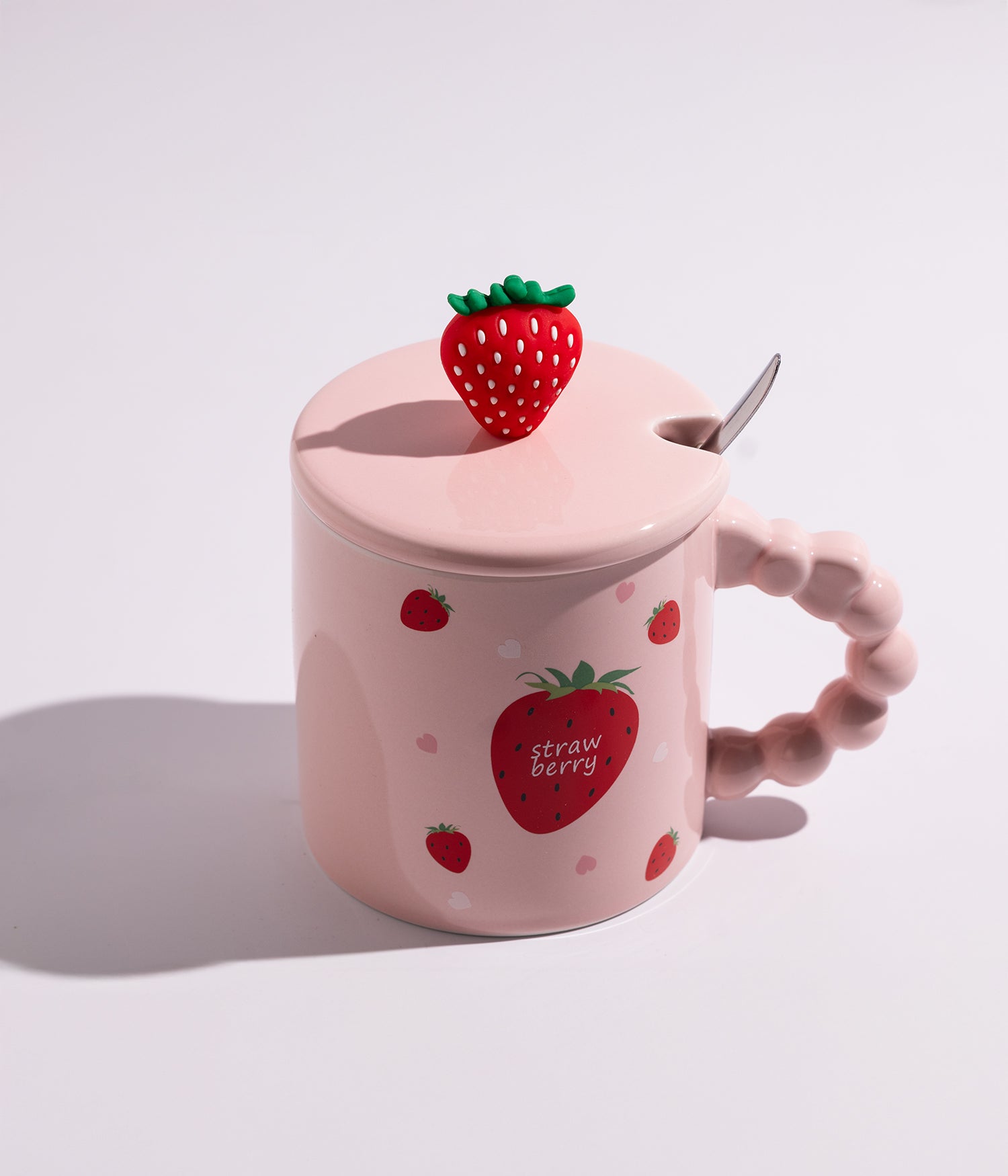 كوب قهوة سيراميك بتصميم مجسم فراولة على الغطاء مع ملعقة