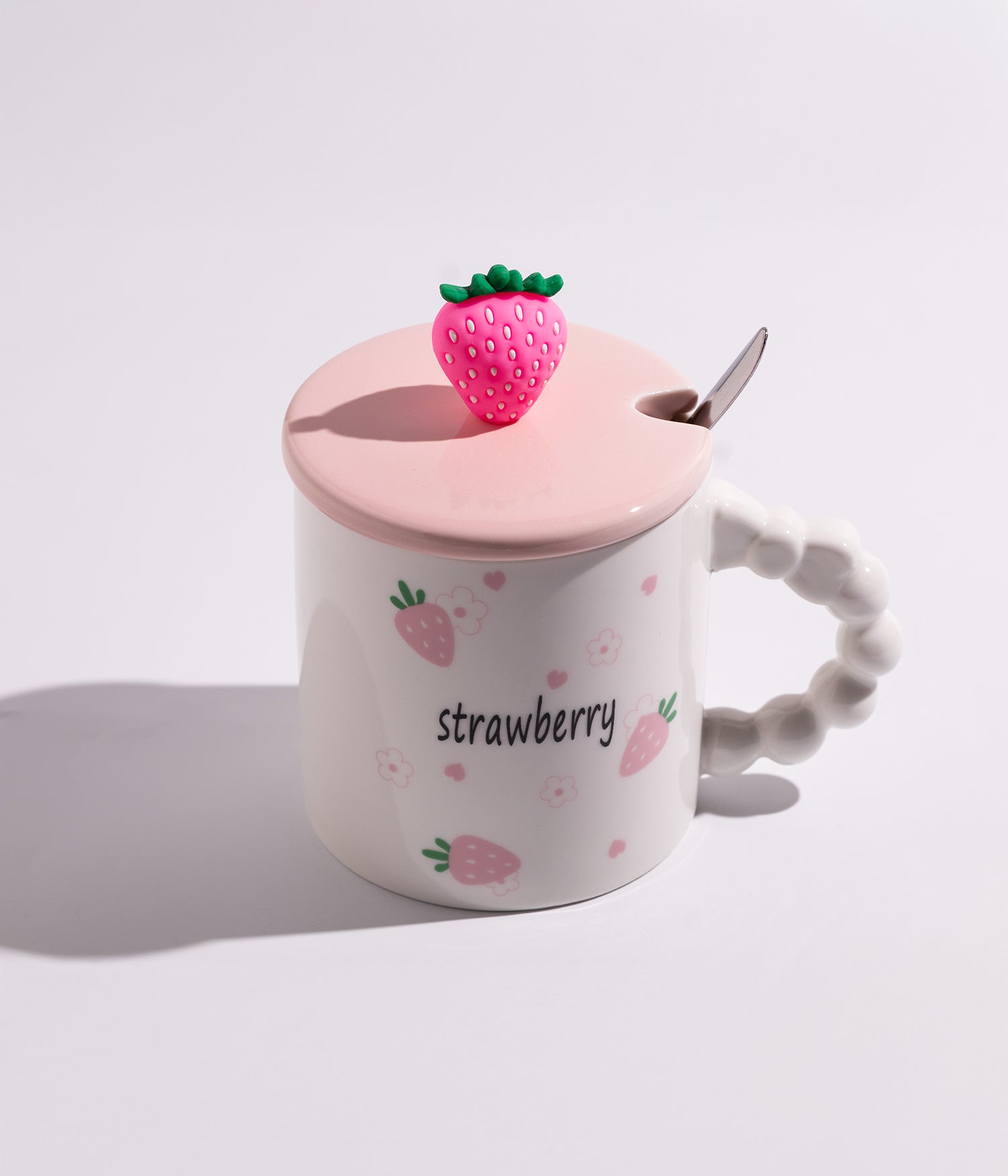 كوب قهوة سيراميك بتصميم مجسم فراولة على الغطاء مع ملعقة