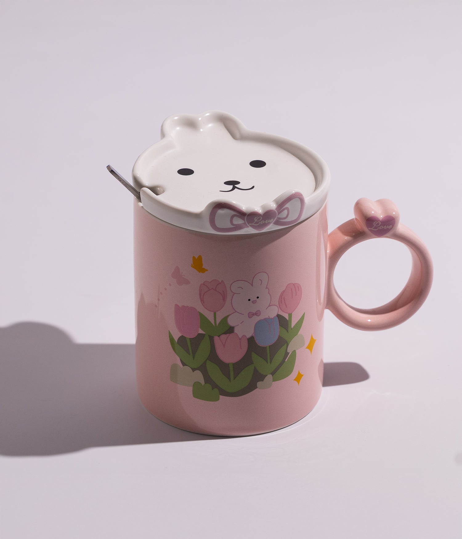 كوب سيراميك بتصميم أرانب ودببة في الحقل مع غطاء وملعقة