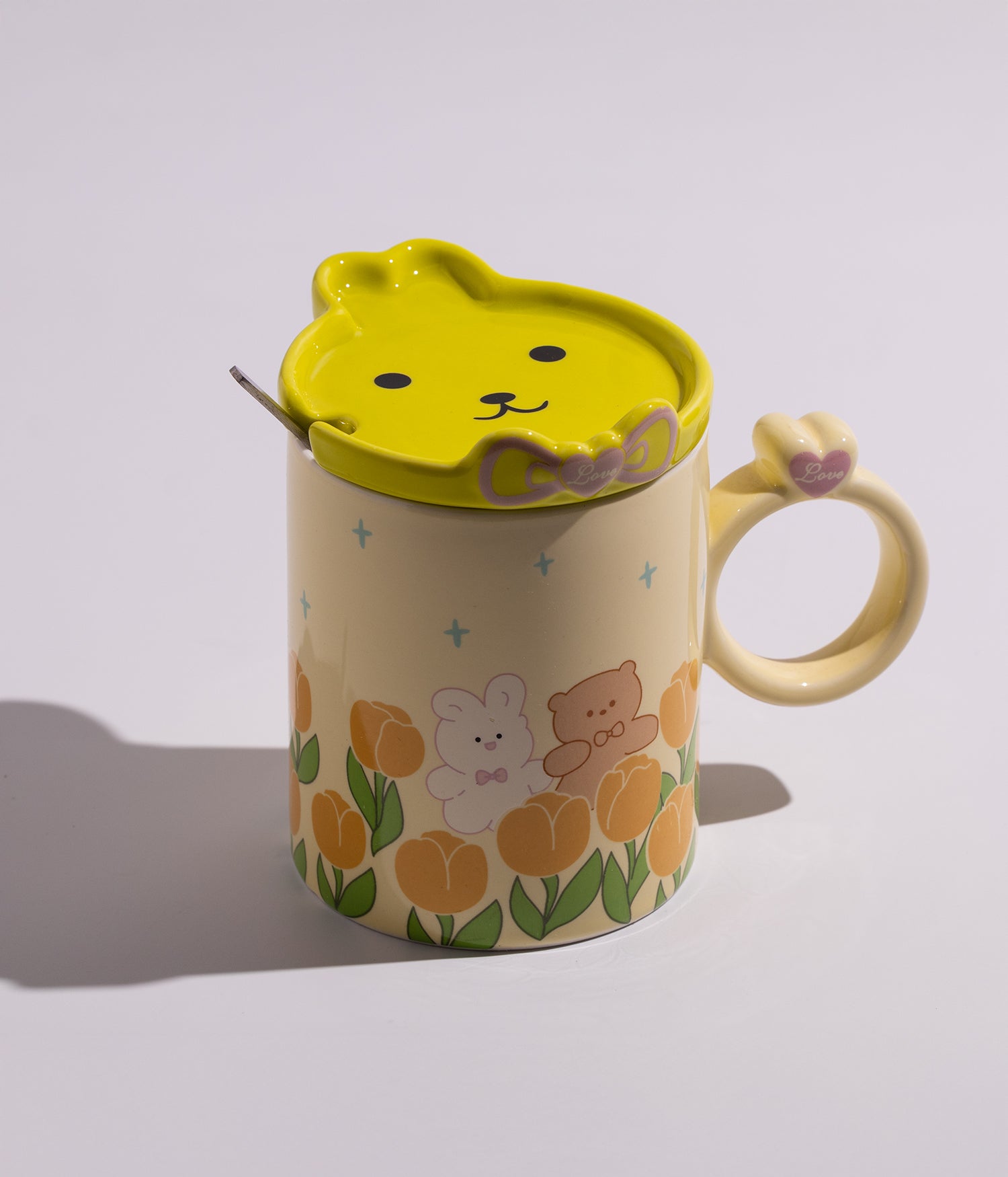 كوب سيراميك بتصميم أرانب ودببة في الحقل مع غطاء وملعقة