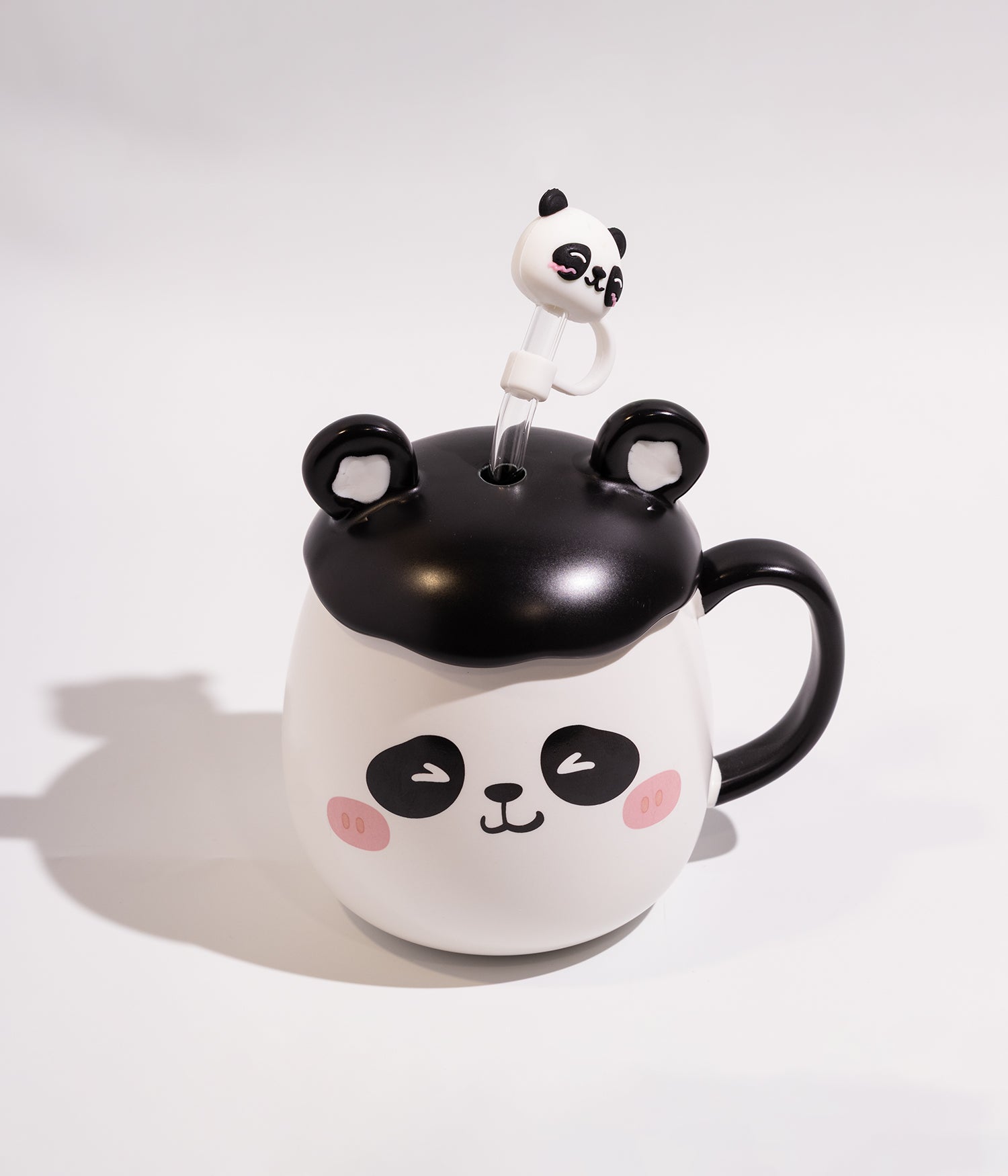 كوب قهوة سيراميك بتصميم باندا وغطاء أذنين بارز مع مزاز