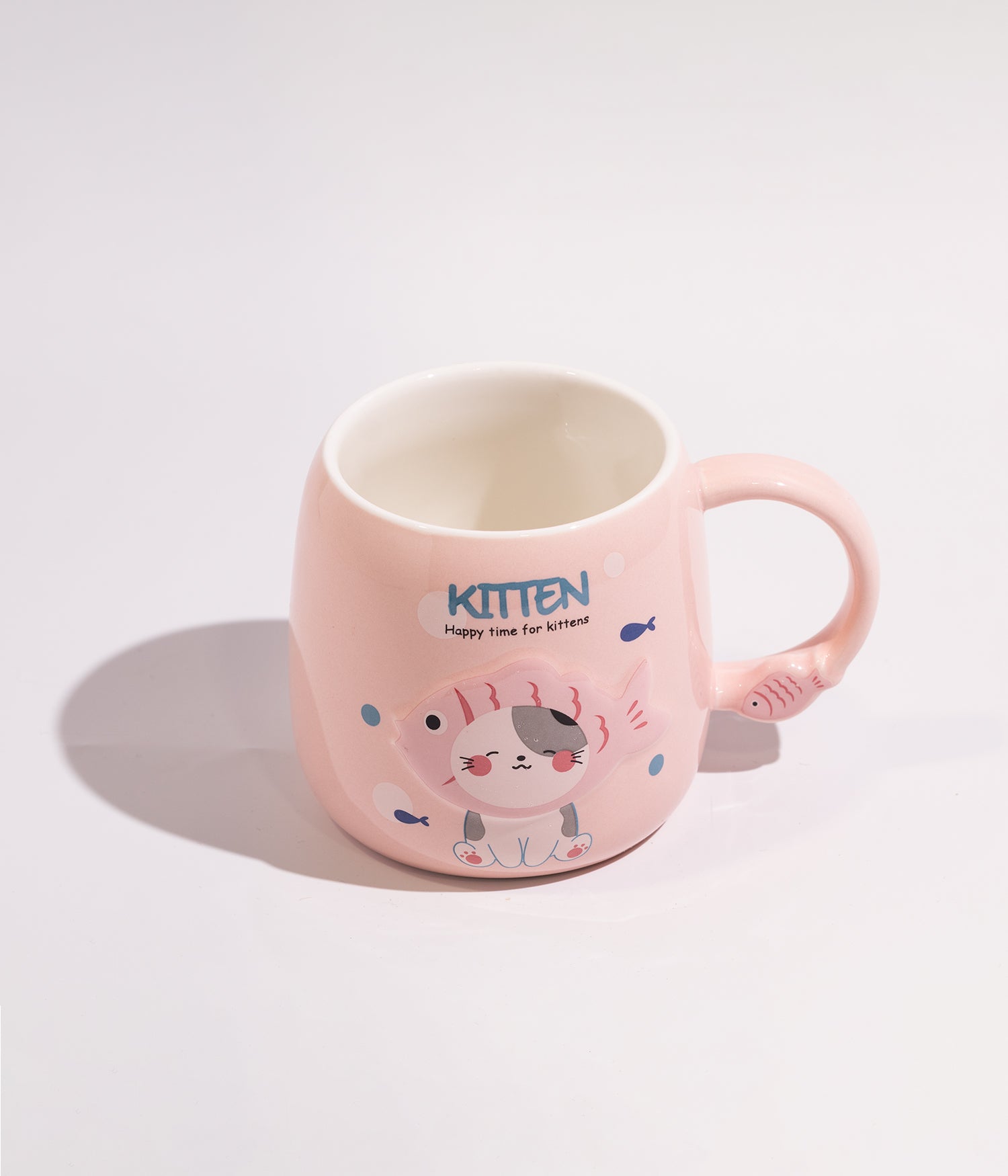 كوب قهوة سيراميك برسمة القطة والسمكة مع غطاء وملعقة