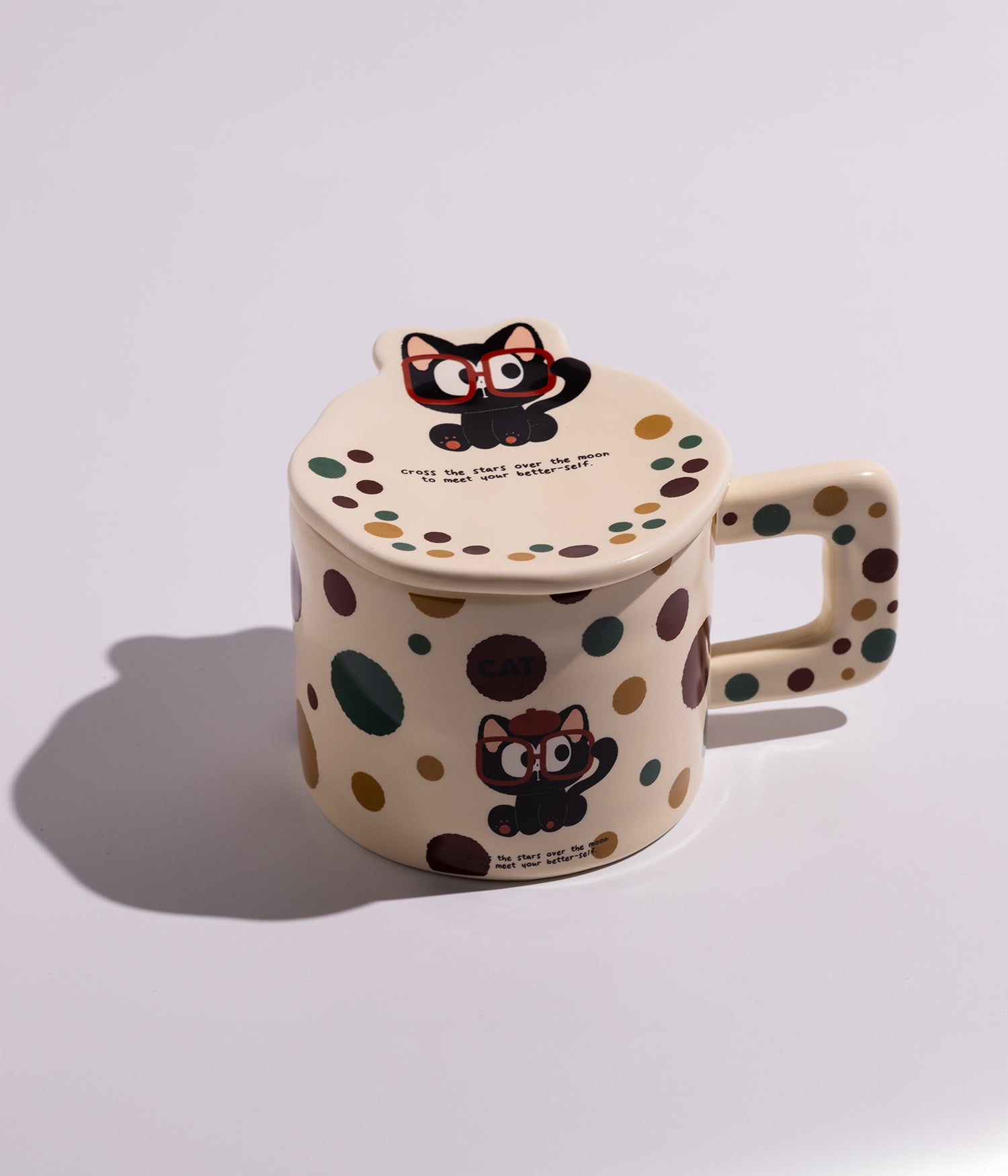 كوب سيراميك بتصميم قطة ونقط ملونة مع غطاء لحفظ الحرارة