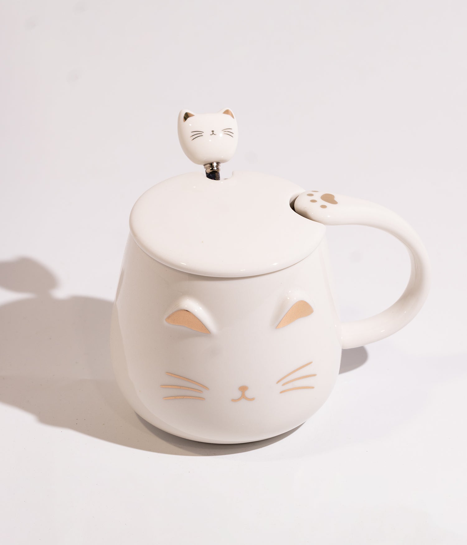 كوب سيراميك  بتصميم وجه القطة باللون الذهبي مع غطاء وملعقة