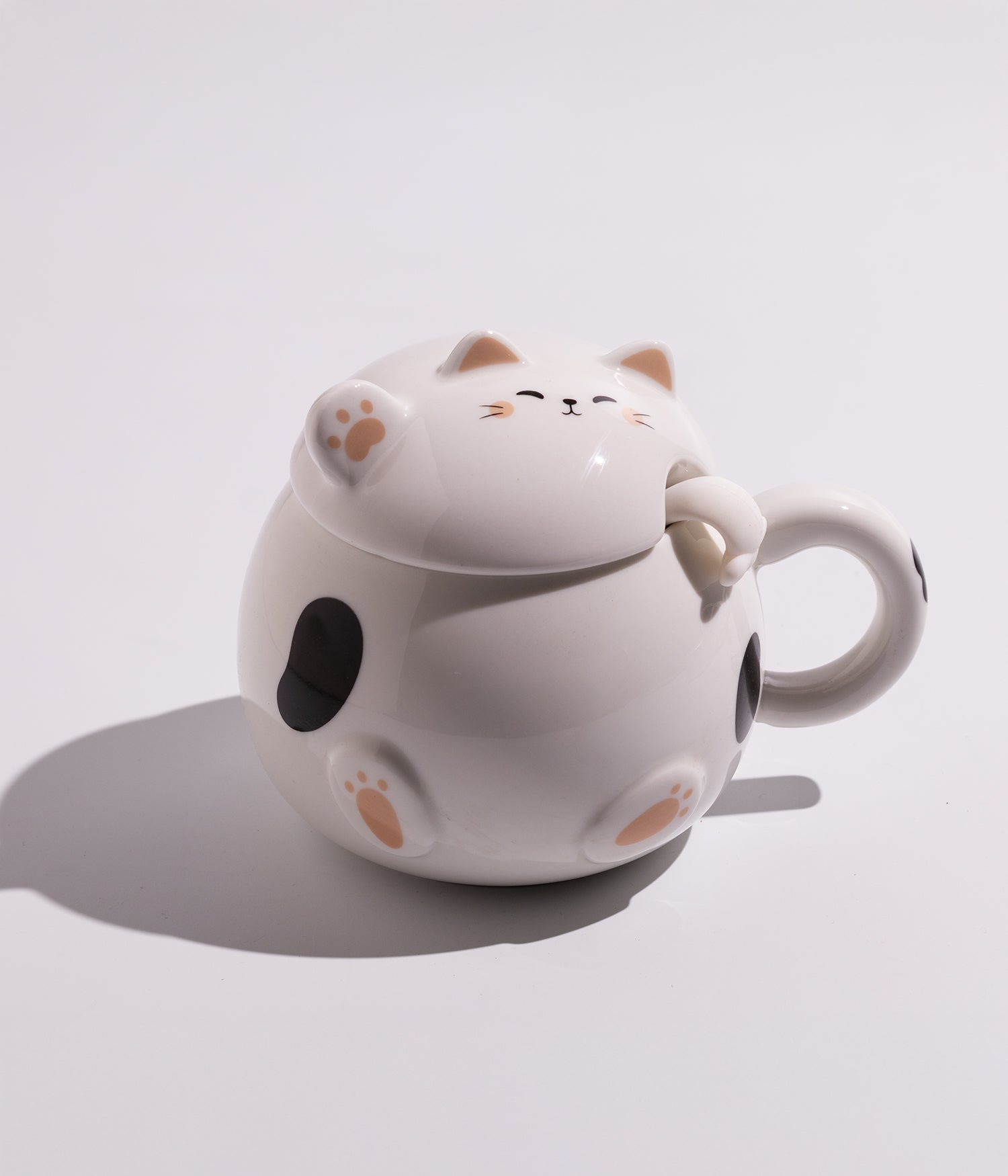 كوب سيراميك بتصميم قطة وغطاء عليه أذنين وملعقة