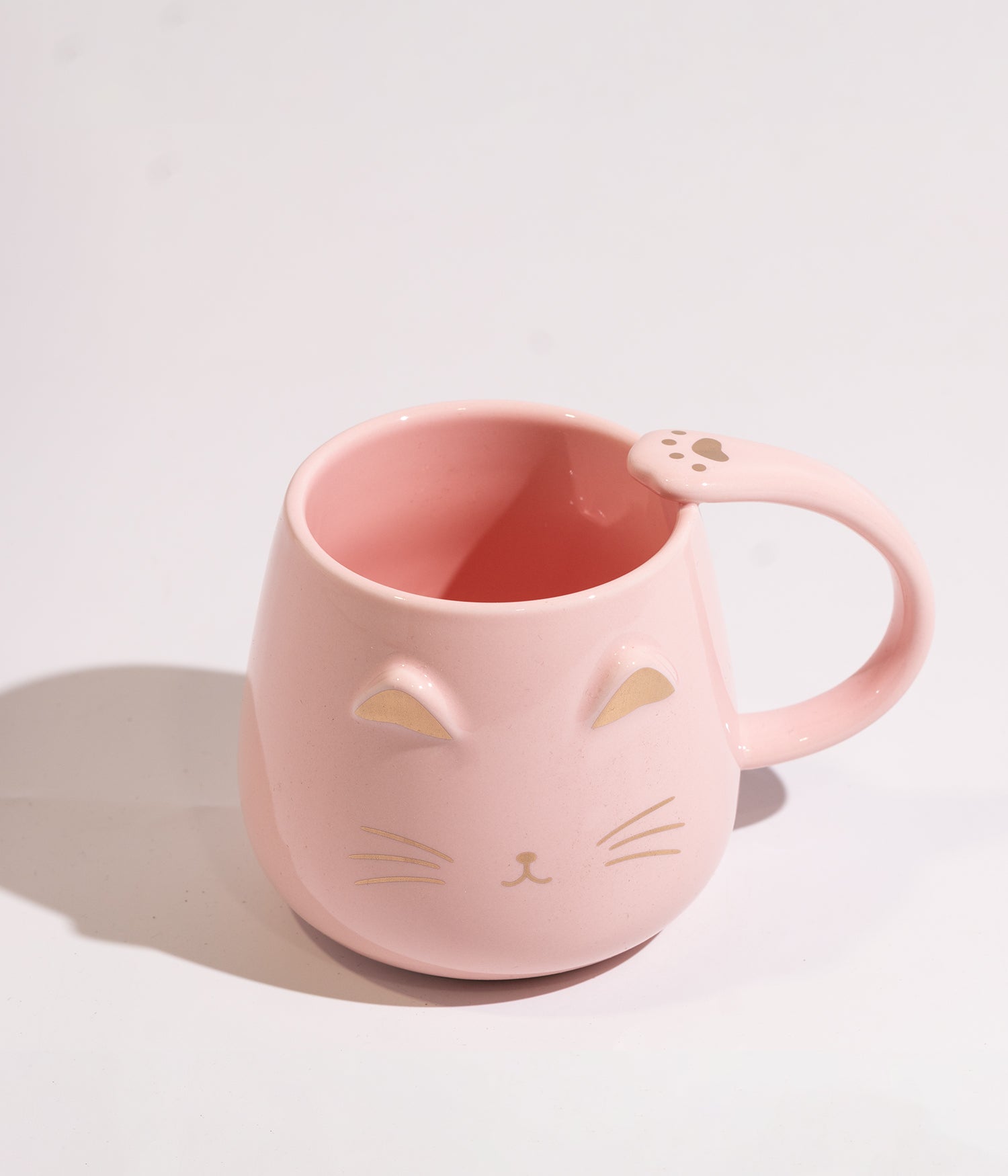 كوب سيراميك  بتصميم وجه القطة باللون الذهبي مع غطاء وملعقة